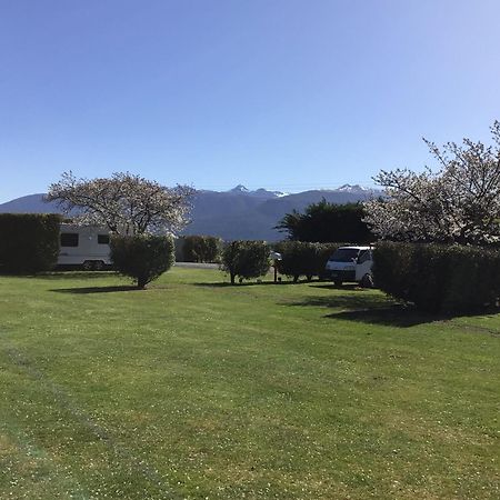 Fiordland Great Views Holiday Park Te Anau Exterior photo