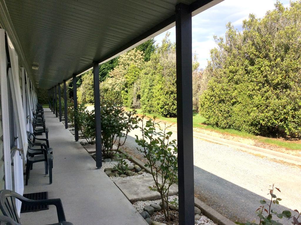 Fiordland Great Views Holiday Park Te Anau Exterior photo