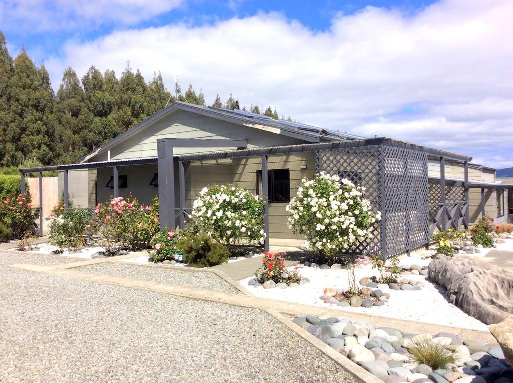 Fiordland Great Views Holiday Park Te Anau Exterior photo