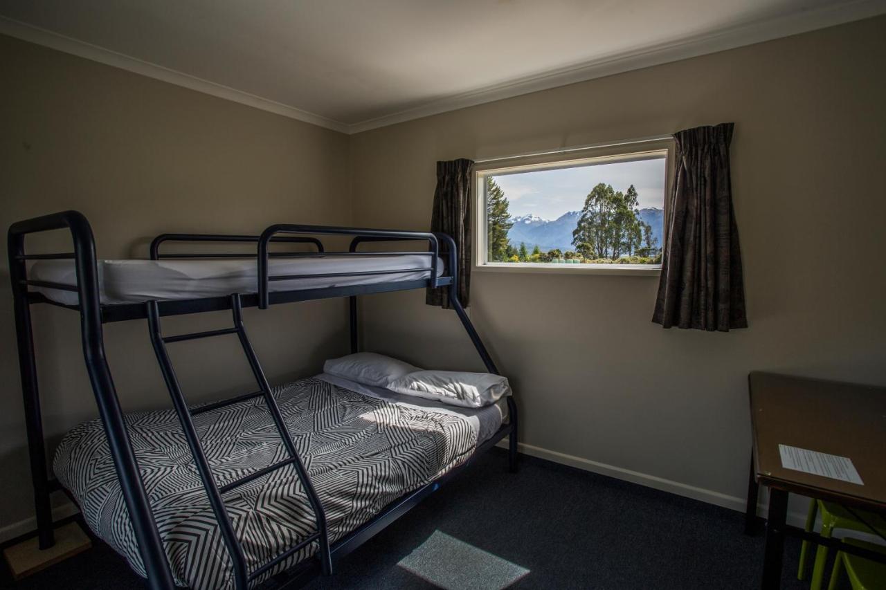 Fiordland Great Views Holiday Park Te Anau Exterior photo